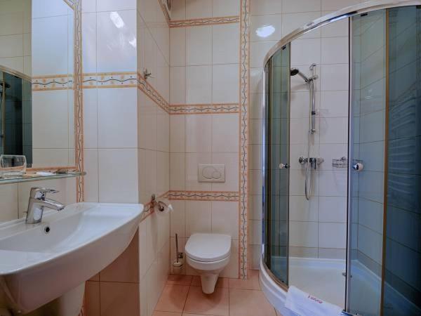 Victoria Cechini Otel Krynica Zdroj Dış mekan fotoğraf