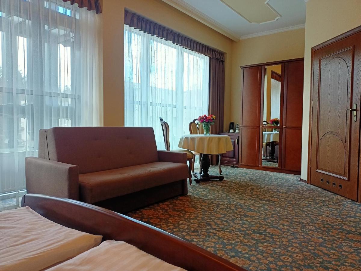 Victoria Cechini Otel Krynica Zdroj Dış mekan fotoğraf