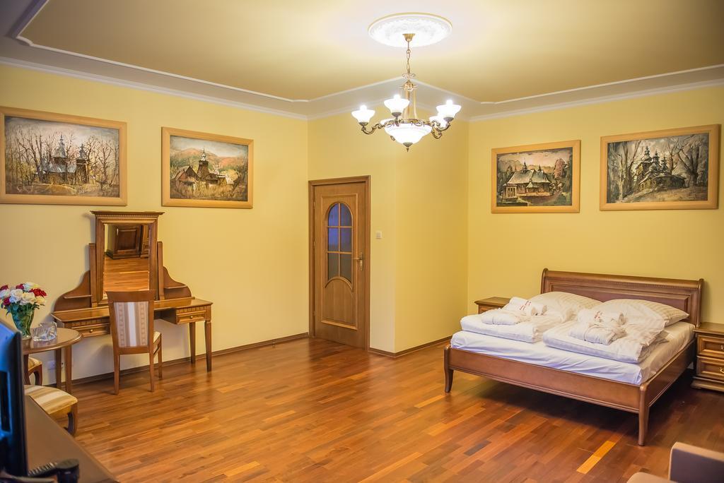 Victoria Cechini Otel Krynica Zdroj Oda fotoğraf