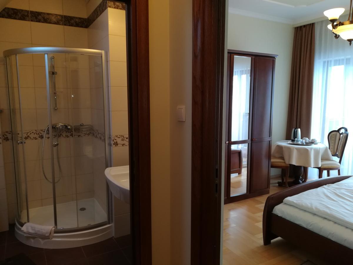 Victoria Cechini Otel Krynica Zdroj Dış mekan fotoğraf