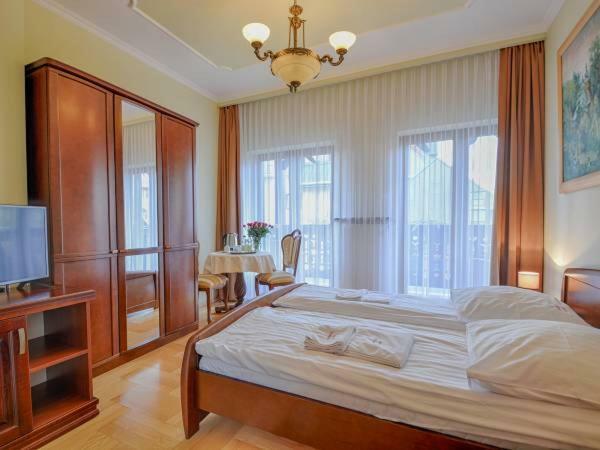 Victoria Cechini Otel Krynica Zdroj Dış mekan fotoğraf