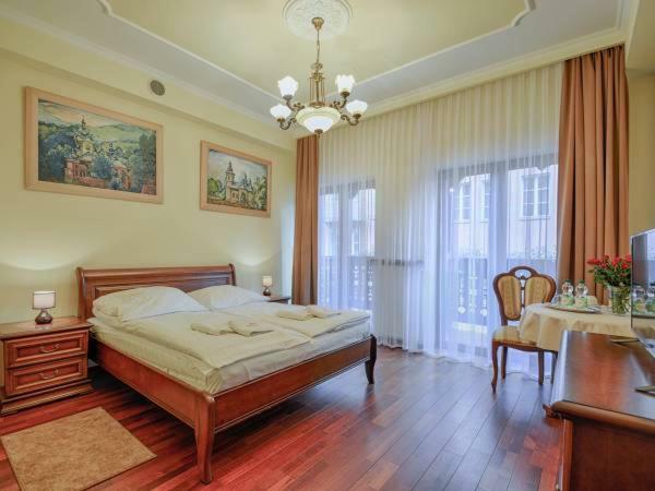 Victoria Cechini Otel Krynica Zdroj Dış mekan fotoğraf